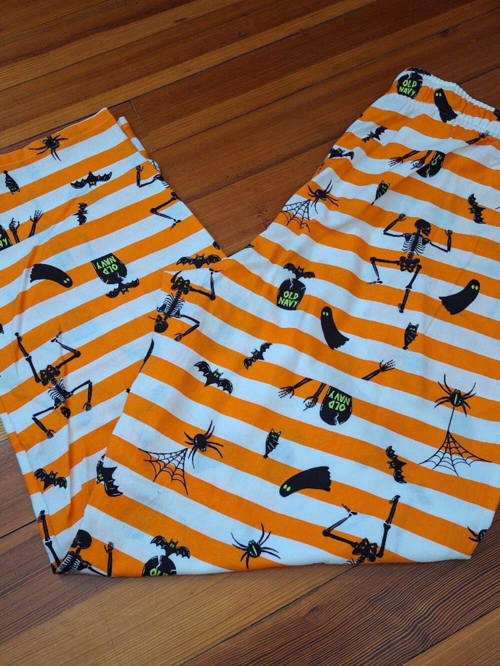 Old Navy Men's Halloween Flannel Pajama Pants